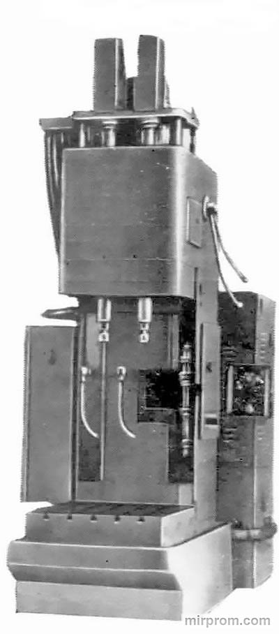 Полуавтомат внутришлифовальный универсальный особо высокой точности 3М225АФ2