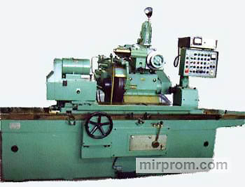 Полуавтомат круглошлифовальный универсальный 3М132В