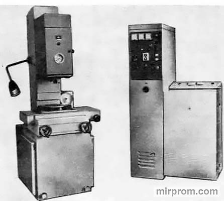 Станок комбинированный прошивочный универсальный с адаптивной системой управления 4Д772ЭФ