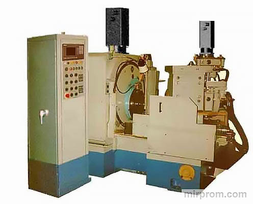 Полуавтомат зуборезный для конических колес с круговыми зубьями 5А270ВФ3