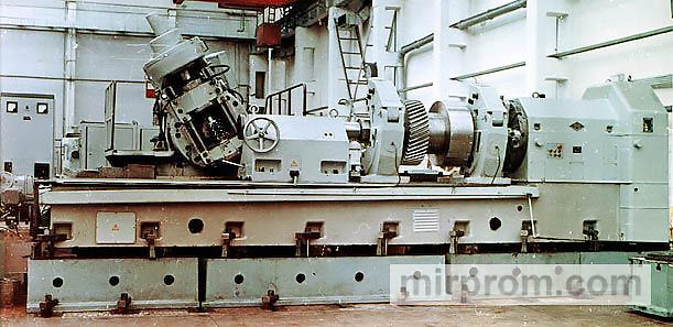 Полуавтомат зубофрезерный горизонтальный для цилиндрических колес 5Г375ПФ2