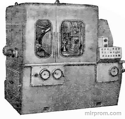 Полуавтомат зубошлифовальный для цилиндрических колес, работающий абразивным червяком 5В832