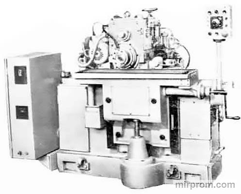 Полуавтомат круглошлифовальный универсальный 3У12А