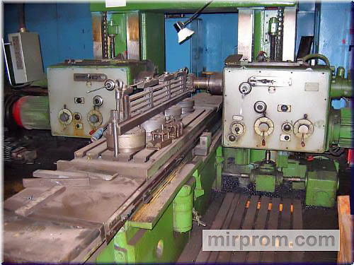 Станок продольно-фрезерный двухстоечный трехшпиндельный 6606