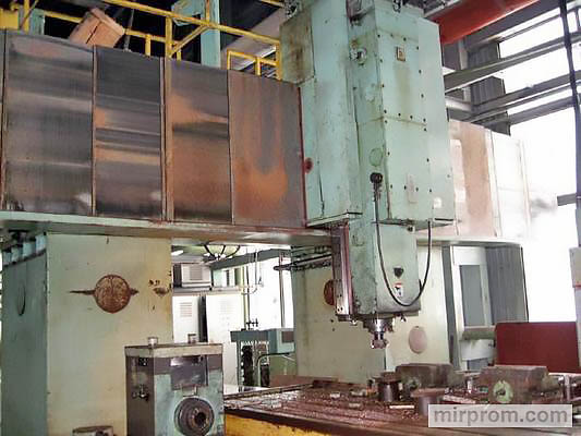 Станок продольный фрезерно-расточный с автоматической сменой инструмента и ЧПУ 6М616МФ4