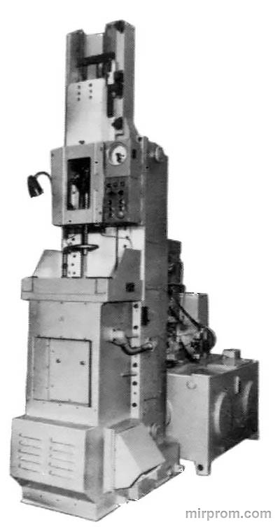 Полуавтомат протяжной вертикальный для внутреннего протягивания 7Б65