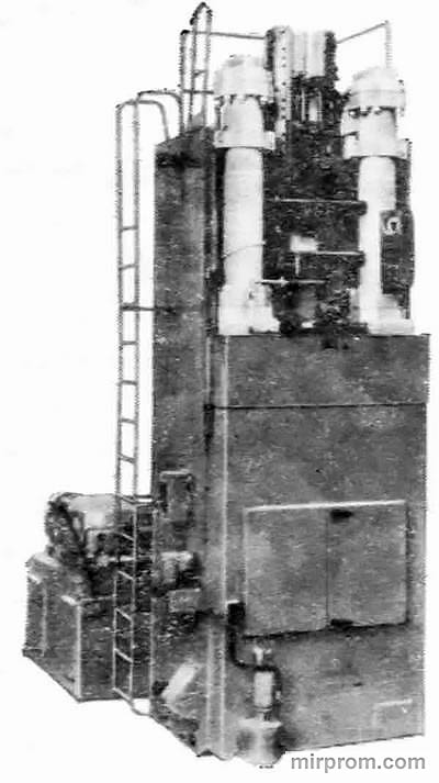 Станок протяжной вертикальный для внутреннего протягивания 7Б68