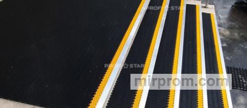 грязозащитные дорожки для ЖК на ступеньках