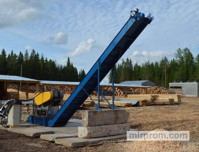 Конфигурация Z-образного скребкового конвейера для удаления опила из подвального помещения цеха
