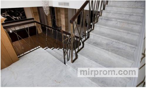 лестница из камня