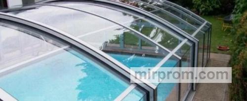бассейн под куполом из монолитного поликарбоната 