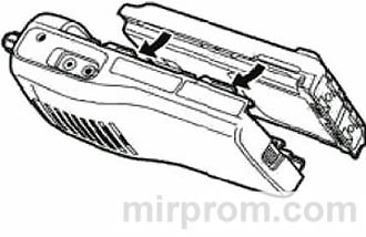 Установка аккумулятора на заднюю панель радиостанции