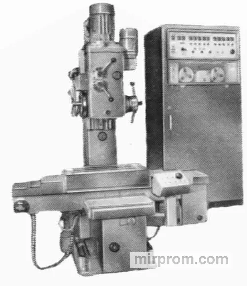 Станок вертикально-сверлильный 2Н118Ф2