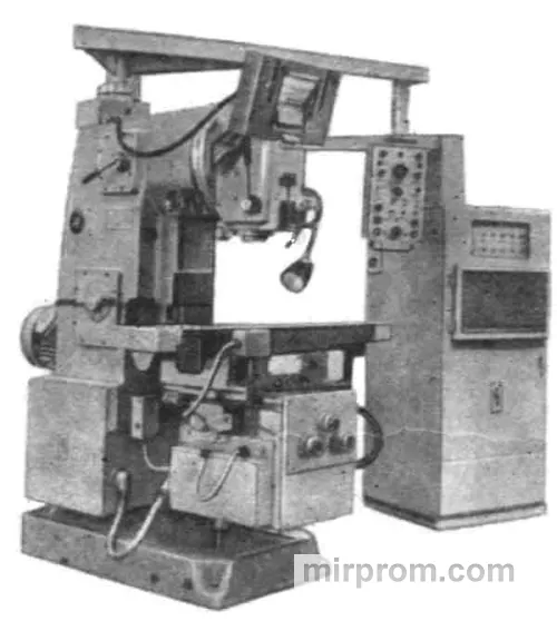 Станок вертикальный консольно-фрезерный ГФ2795
