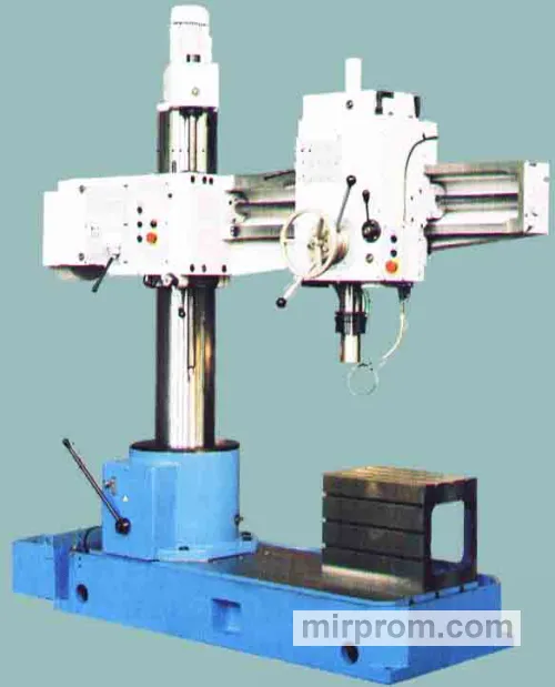 Станок радиально-сверлильный 2С550А