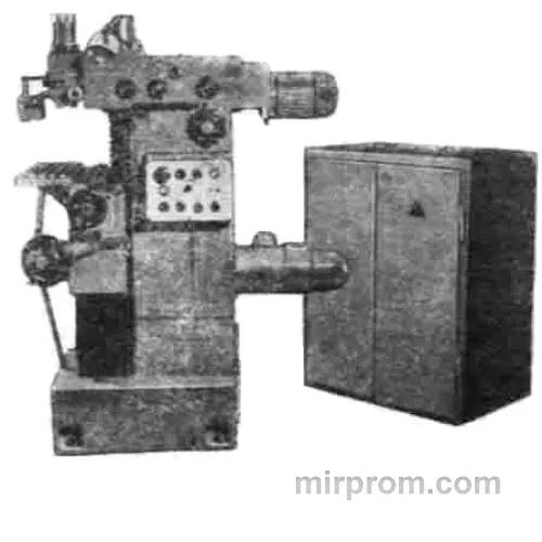 Станок фрезерный широкоуниверсальный инструментальный 67К16П